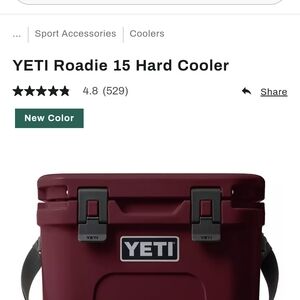 Yeti Roadie 15 Hard Cooler - Maroon